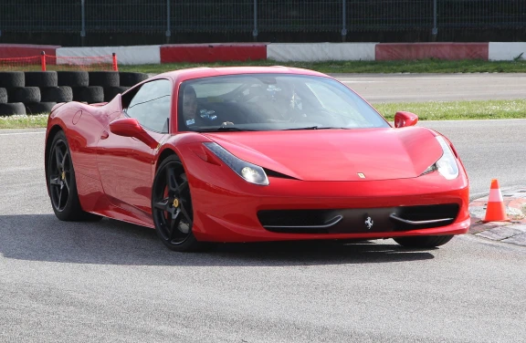 Corso di Guida Sportiva al Club Des Miles di Moncalieri